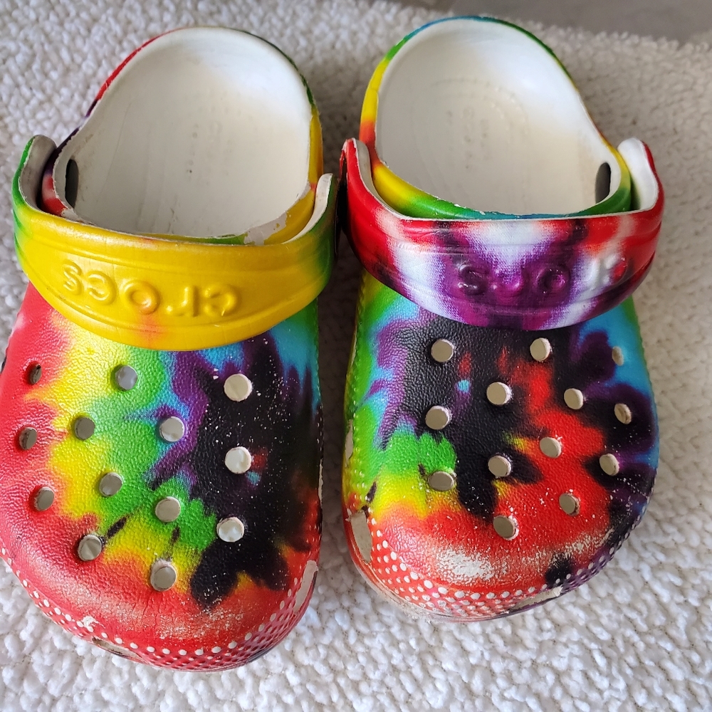 Unisex Size 6C CROCS CLASSIC TIE DYE FOR children/toddler.